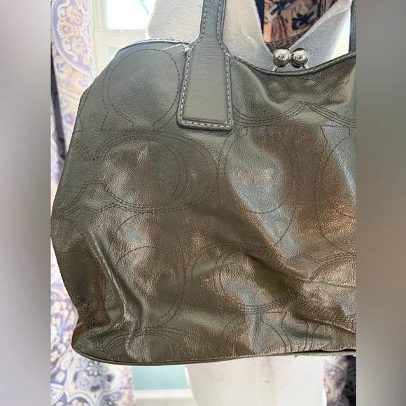 Olive Green Coach Signature Stitch Kisslock Shoulder Bag F15658 - Picture 5 of 11